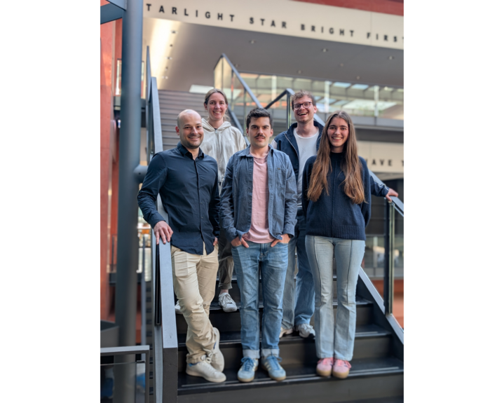 Abb1-Team-Ag-Weiss